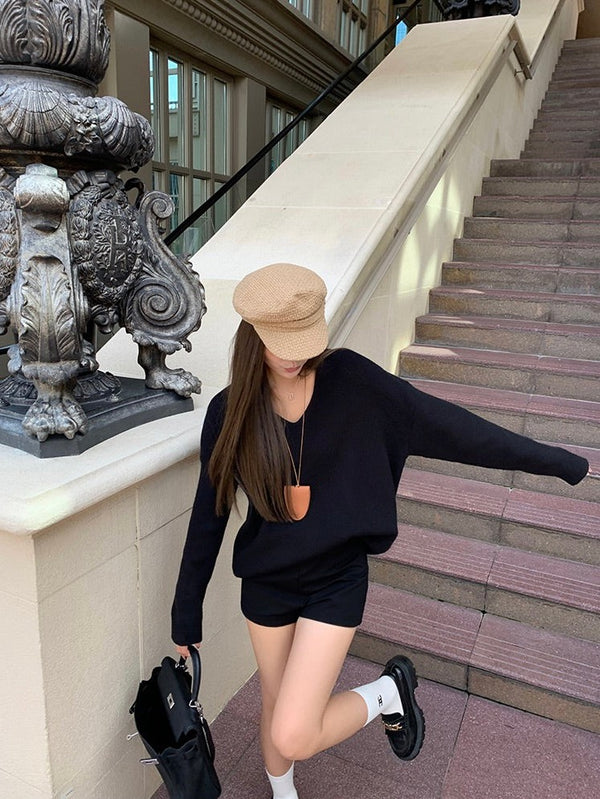 Loose V-neck Pullover Sweater