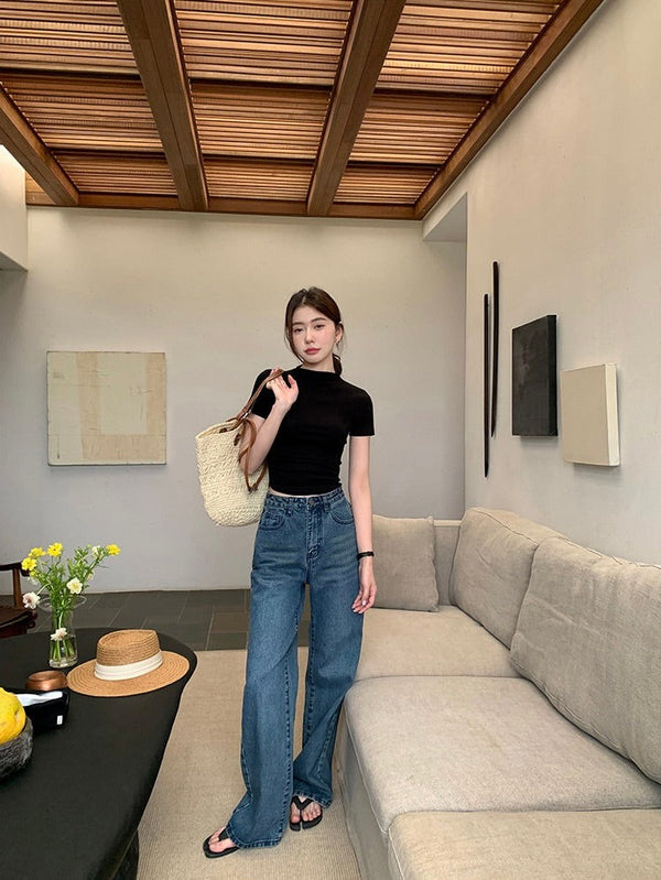 Half Turtleneck Slim T-shirt