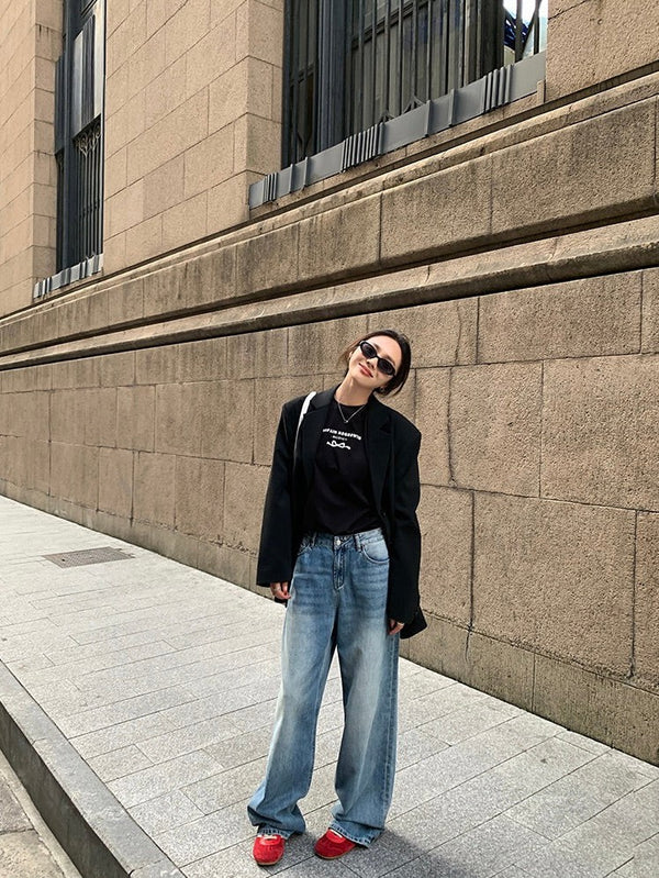Wide-leg Straight Jeans