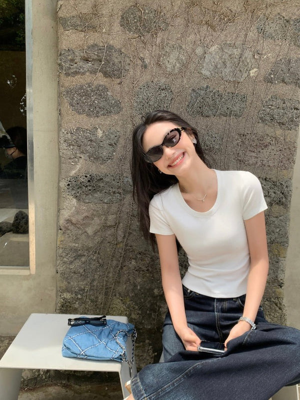 U-neck Slim T-shirt