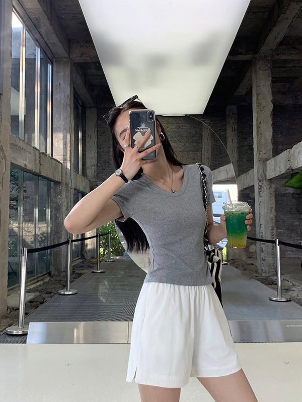 U-neck Slim T-shirt