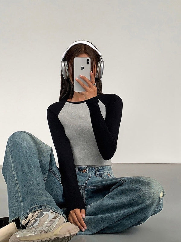 Contrast Color Long-sleeved Sweater