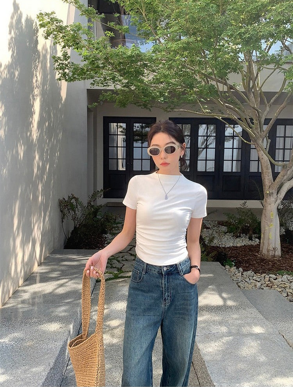 Half Turtleneck Slim T-shirt
