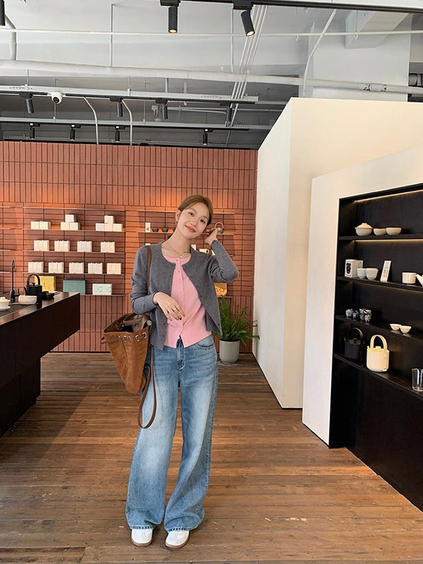 Wide-leg Straight Jeans