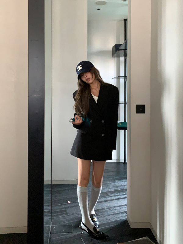 Long-length Black Suit