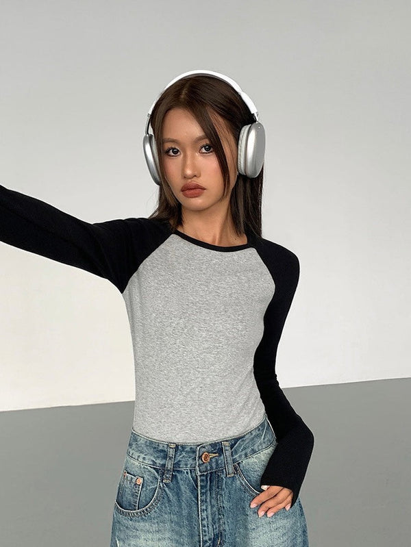 Contrast Color Long-sleeved Sweater