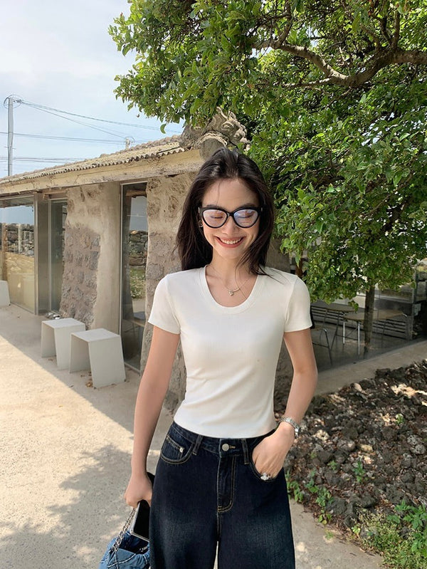 U-neck Slim T-shirt