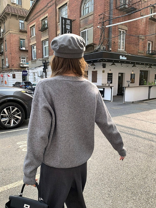 Loose V-neck Pullover Sweater