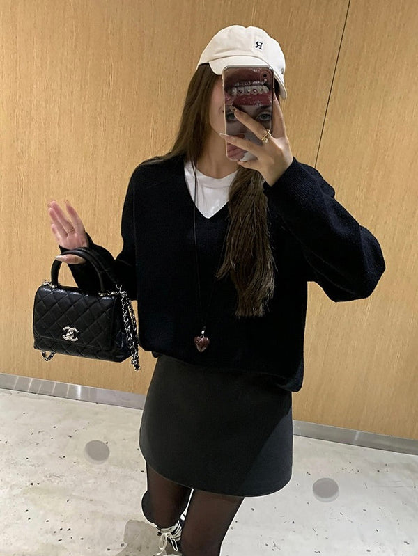 Loose V-neck Pullover Sweater