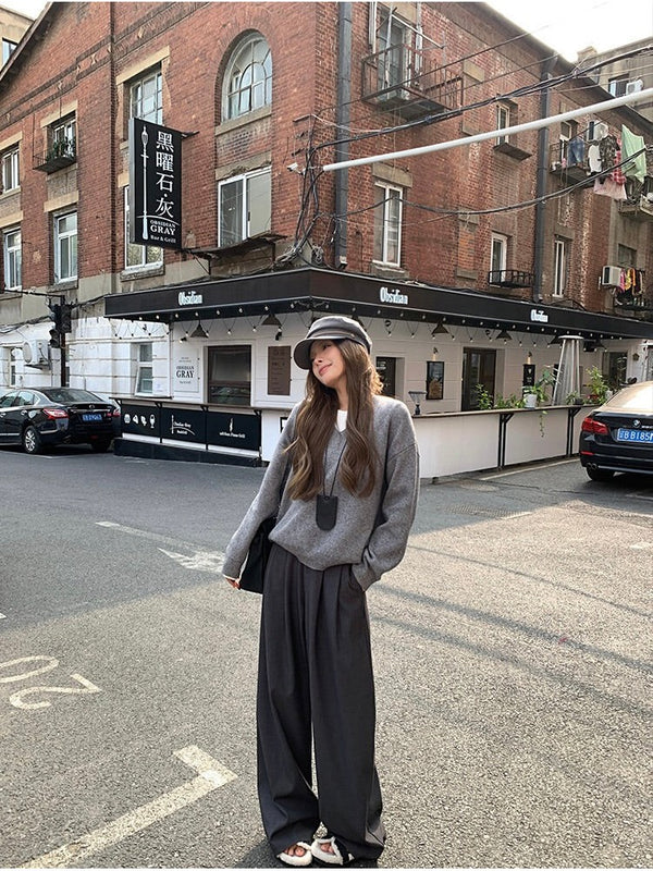 Loose V-neck Pullover Sweater
