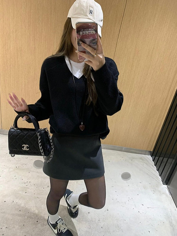 Loose V-neck Pullover Sweater