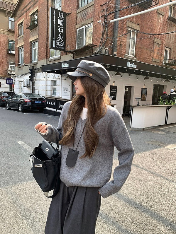 Loose V-neck Pullover Sweater