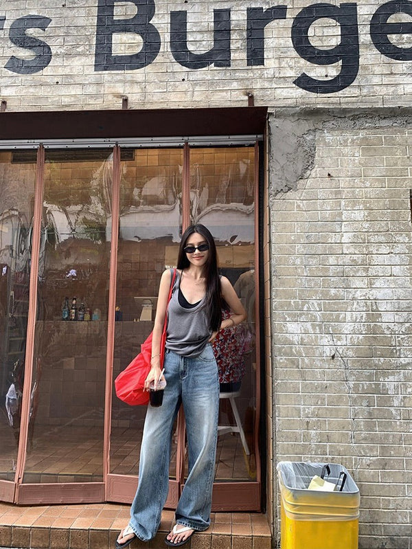 Wide-leg Straight Jeans