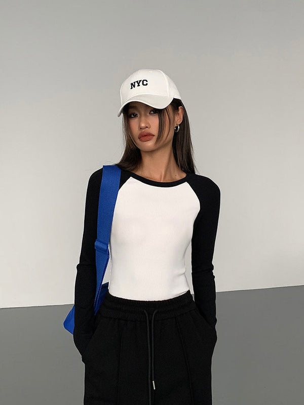 Contrast Color Long-sleeved Sweater